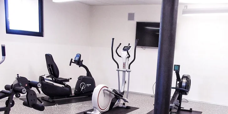 Aktivní hosté si zamilují i soukromé fitness centrum. 