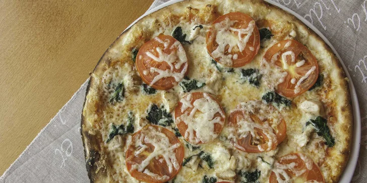 450 g Pizza Margherita (pizza pasta, mozzarella, bazalka, cesnak)