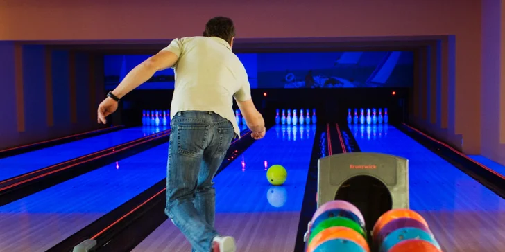 Zájsť môžete i do Snack & Bowling Baru.