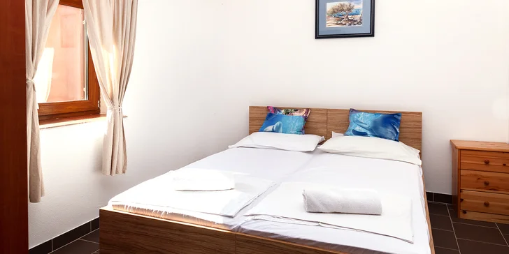 V apartmánu jsou 2 ložnice. 