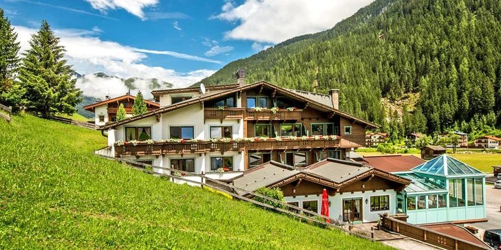 Relax v Tirolsku: hotel kúsok od ľadovca Hintertux, strava a wellness