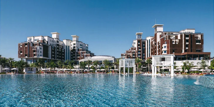 5* hotel Selectum Luxury Resort Belek: ultra all inclusive, vodní park, wellness i animace
