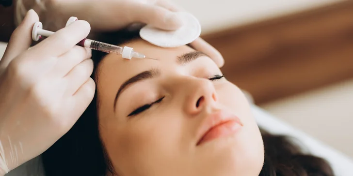 Zákrok vykonáva MuDr. Zille Poliaková - dermatovenerologička