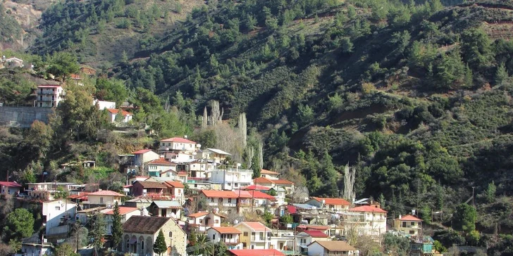 V pohoří Troodos prozkoumáte krásné vesničky.