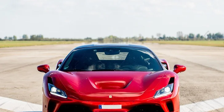 FERRARI F8 TRIBUTO