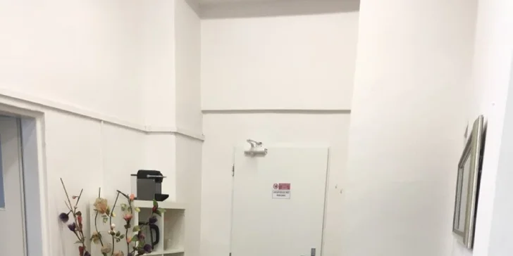 Fyzioterapeutické studio najdete zhruba 150 m od zastávky Korunovační.