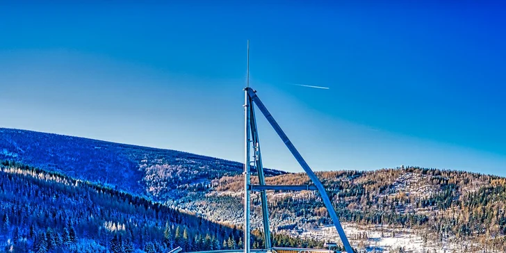 Sky Walk je asi 2,5 km od hotela.