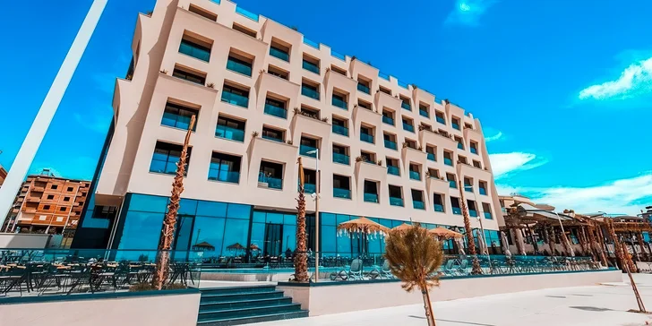 5* hotel Royal G Delux v Albánii přímo u moře: all inclusive, bazén, letenky