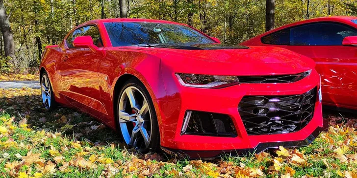 Řízení nebo spolujízda v Chevroletu Camaro SS 6.2l. 15 minut nebo až hodina za volantem