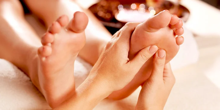 Uvoľňujúca klasická celotelová masáž či reflexná masáž chodidiel