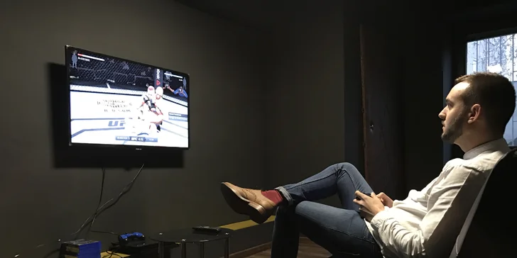 Než na vás přijde řada, klidně si zahrajte nějakou videohru!