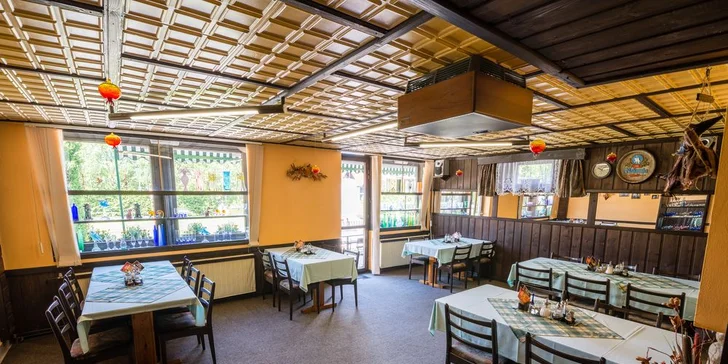 Restaurace je určená pouze ubytovaným hostům. 