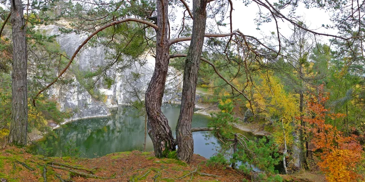 Okolí je ideální pro turisty i cyklisty, daleko to není ani do šumavských skiareálů. 
