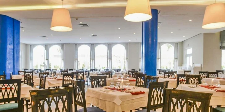 Jednou týdně můžete využít restauraci s obsluhou (zamluvte si předem stůl). 