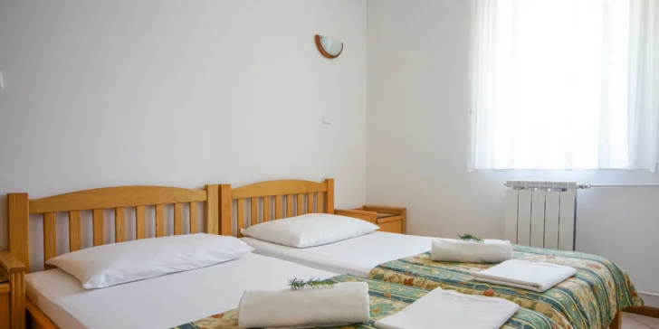 Připraví vám dvoulůžkový pokoj nebo apartmán až pro 5 osob. 