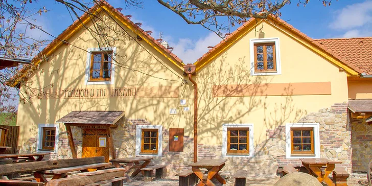 3–8 dní relaxu u Znojma: návštěva Louckého kláštera a kredit 800 Kč na jídlo