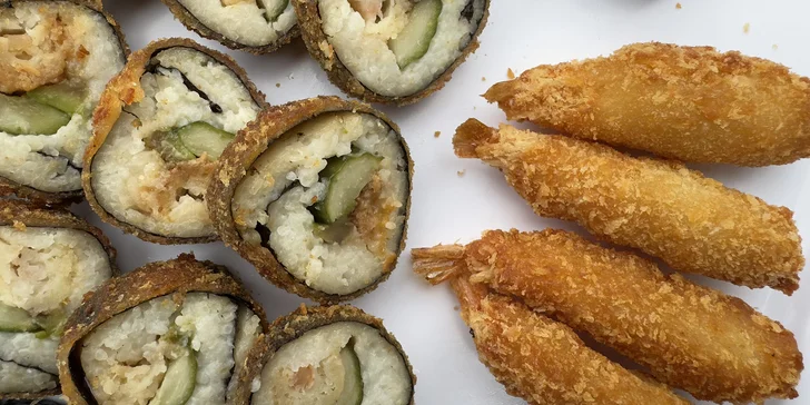 Připraví vám tady obří sushi sety se 76, 79, 105, nebo dokonce 107 kousky. 
