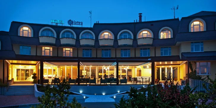 Až bude všechen stres za hlavou, vydáte se do skvělé restaurace, ve které si vyberete masové nebo vegetariánské jídlo.
