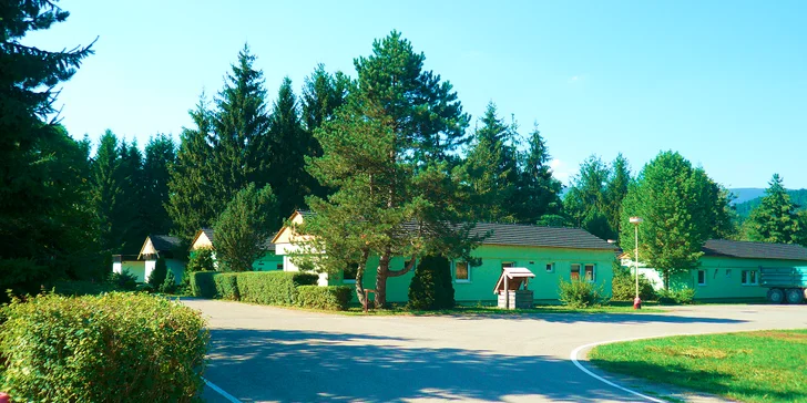 Dovolenka po svojom! Bačujte si vo svojom vlastnom bungalove! Super nenáročný pobyt na Orave aj pre celé rodiny!