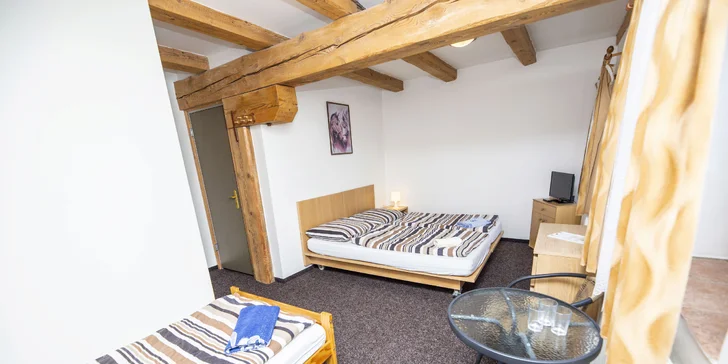 V komfortních pokojích a apartmánech se hned zabydlíte