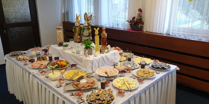 Ráno si pochutnáte na bohaté snídani.