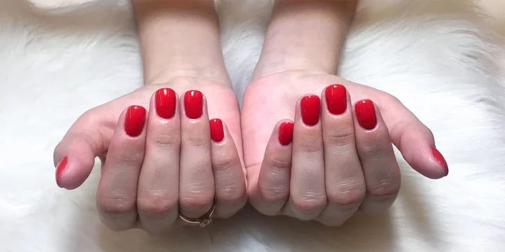 Ve skvěle hodnoceném salonu Nails City vám nabízejí několik variant péče.