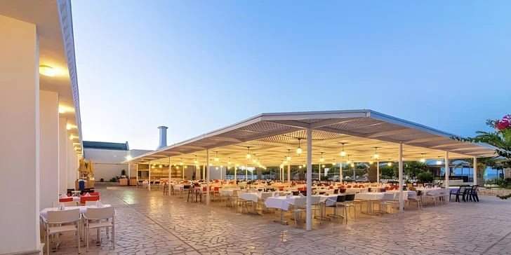 V hotelu si můžete zahrát basket, volejbal, tenis či stolní tenis.
