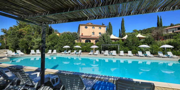 Vaším domovem se stane Borgo San Martino Residence & Hotel s bazénem.