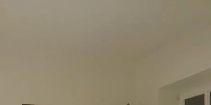 Zkušená kosmetika vám ošetří obličej bio kosmetikou. 