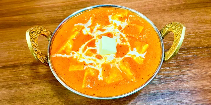 V nabídce jsou speciality z Tandoori pece a další laskominy.