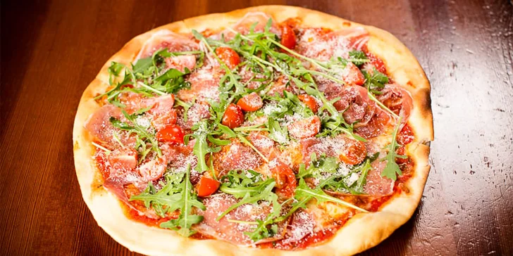 V restauraci se na vás těší od pondělí do neděle v čase od 18:00.