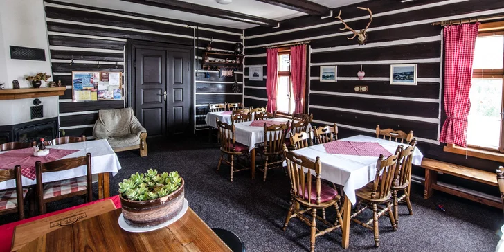 Restaurace se orientuje především na poctivou českou kuchyni.