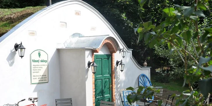 Moravský sklípek nabízí vína moravského vinařství Čeve­lovic sklep.