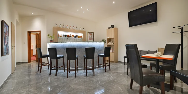 V nabídce hotelu jsou pokoje pro 2, 3 i 4 nocležníky. 