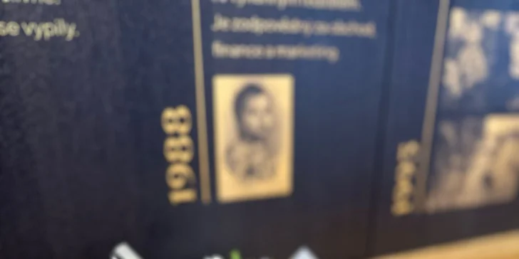 V ceně pobytu máte zahrnuté snídaně, které si můžete vychutnat i na venkovní zahrádce s výhledem na vinice.