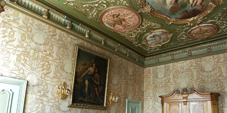  Zámku se zcela po právu přezdívá polské Versailles.
