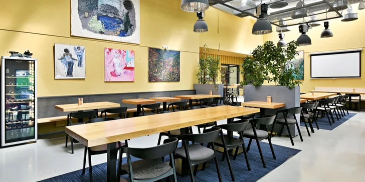 Restaurace je součástí Balabenka point, kde je i minipivovar a galerie. 