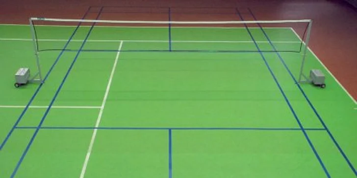 95 Kč za hodinový pronájem badmintonového kurtu. Ladné loby i strhující smeče přímo v centru Prahy se slevou 52 %.