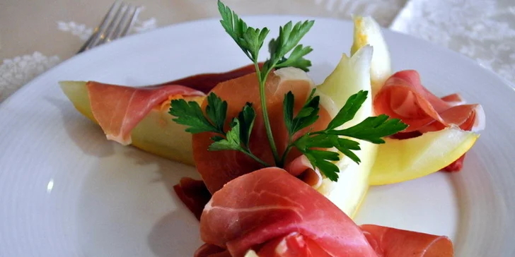 3chodové degustační menu pro 2 v La Piccola Perla
