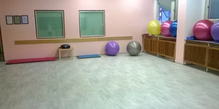 Přijďte zatočit s nadbytečnými kily a odstraňte bolesti zad ve 2 lekcích cvičení dle výběru