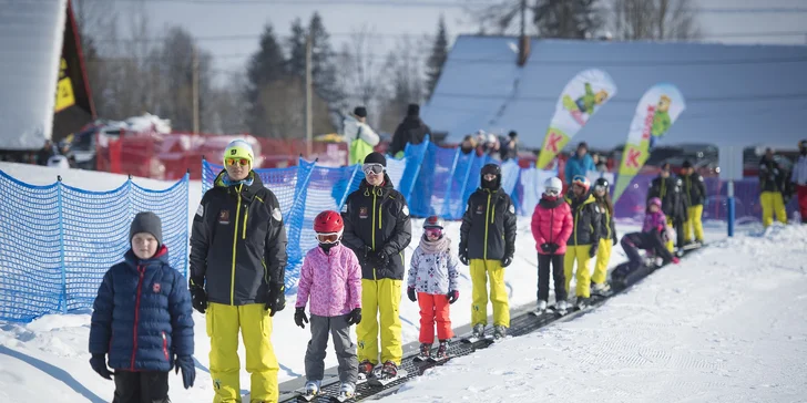 STRACHAN SKI SCHOOL (posuvný pás pre začiatočníkov)