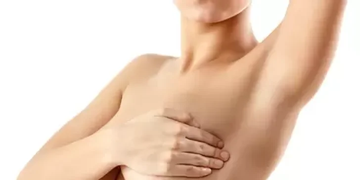 Zvětšení poprsí pomocí vlastního tuku