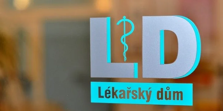 Zvětšení poprsí pomocí vlastního tuku