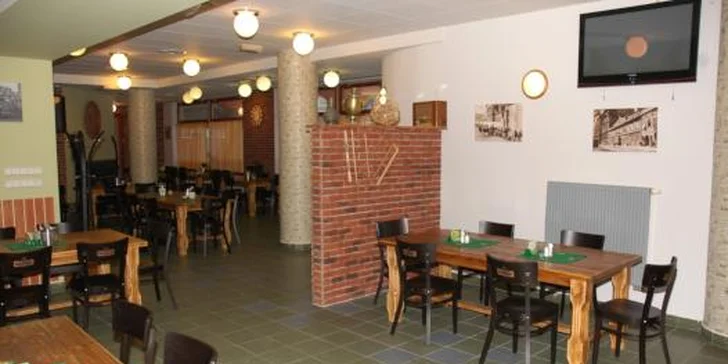 Marinovaná žebra s pivem nebo kančí steak pro dva