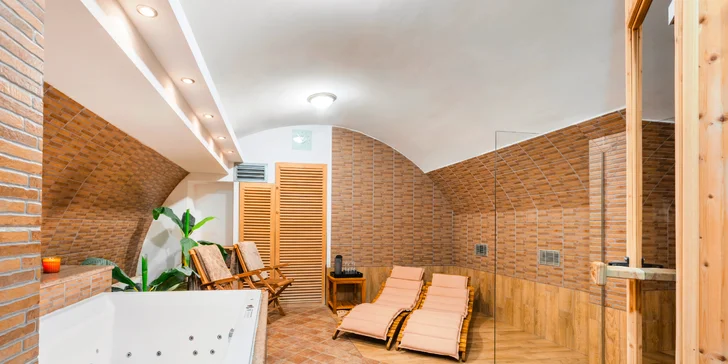 Tešte sa aj na privátny relax vo wellness (v rámci romantického variantu alebo pri pobyte na 3 a viac nocí).