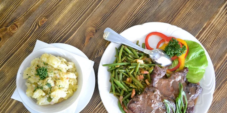 Marinovaná žebra s pivem nebo kančí steak pro dva