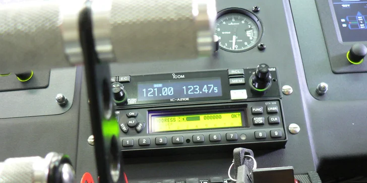 Instruktáž a řízení letadla Zephyr 2000 (50 min)