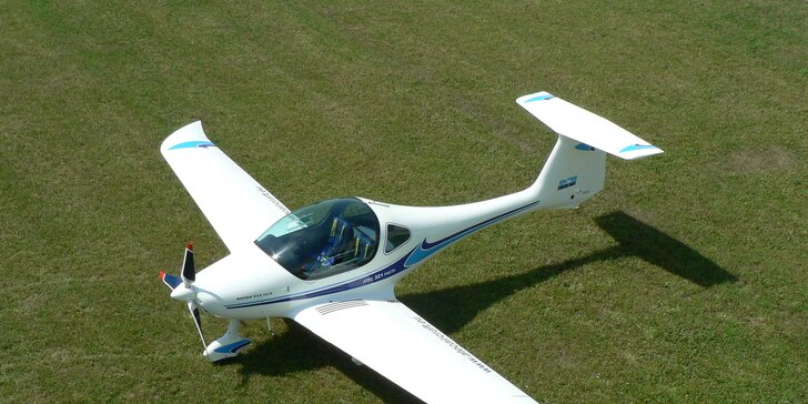 Instruktáž a řízení letadla Zephyr 2000 (50 min)