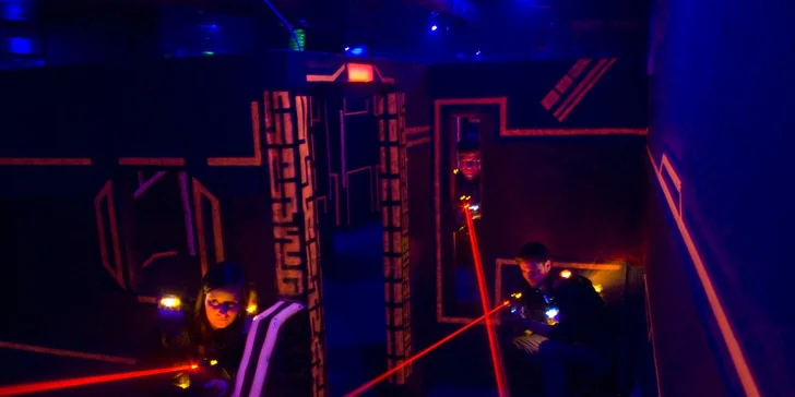 Akční laserová střílečka pro sólisty i týmové hráče