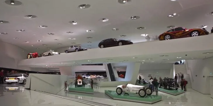 Celodenní výlet do muzea Porsche u Stuttgartu